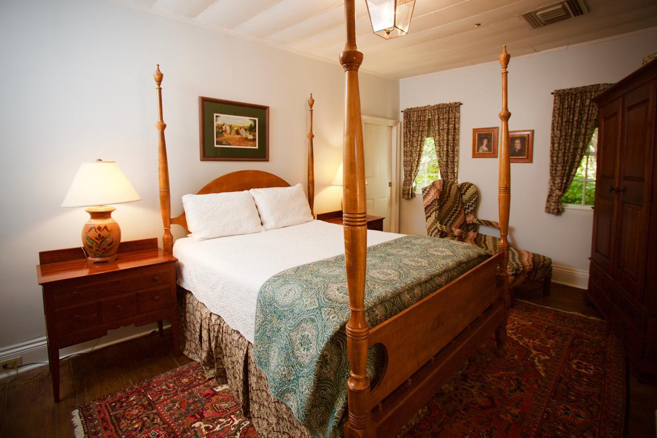 The Zevely Inn Winston-Salem Exterior photo